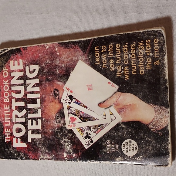 Vintage 1996 The Little Book Of Fortune Telling Mini Size - Picture 1 of 7